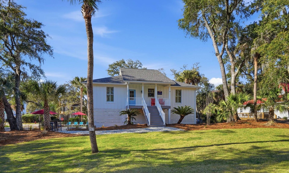 Edisto Island House | Lowcountry Luxury and Charm on Edisto Beach