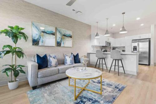 East Raleigh Apartment | Luxe Living 5 Min From Downtown
