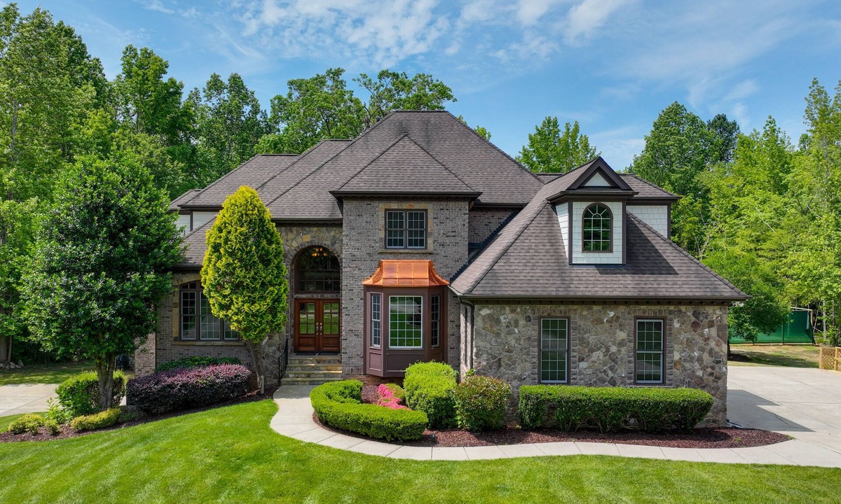 Wake Forest House | Luxury Estate: Game Room & Pickleball Court
