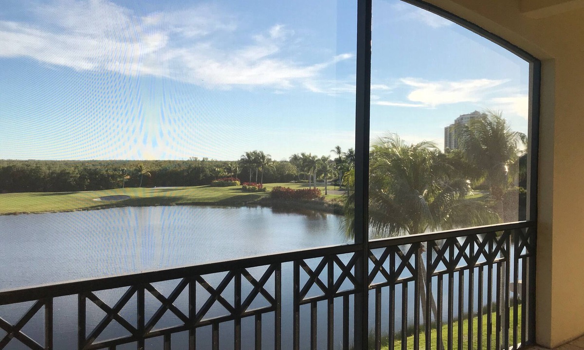 Hammock Bay Condo | Luxury Golf Course 3/2.5 Condo with Gulf Course/Lake View!