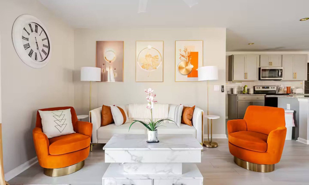 Port Wentworth House | Madisyn’s Manor - Luxe Comfort + Style Pet Friendly & Amazing Pools