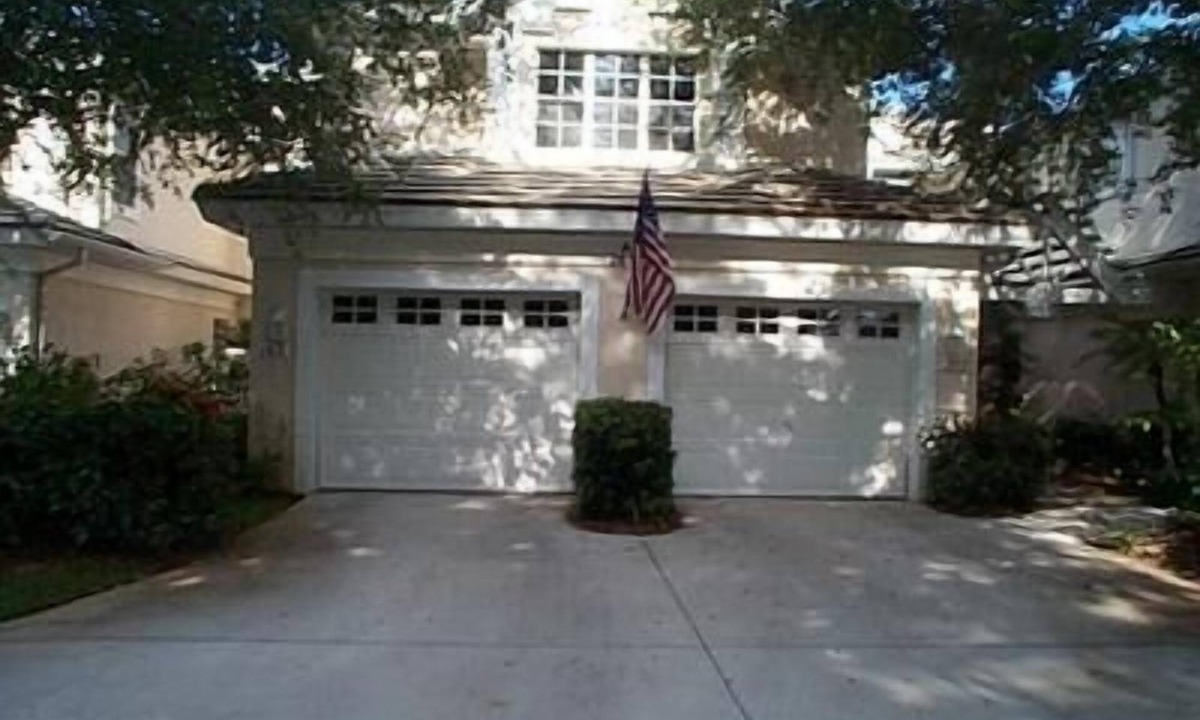 Kings Lake Condo | Magnificent views, fabulous location and lovely accommodations on King's Lake