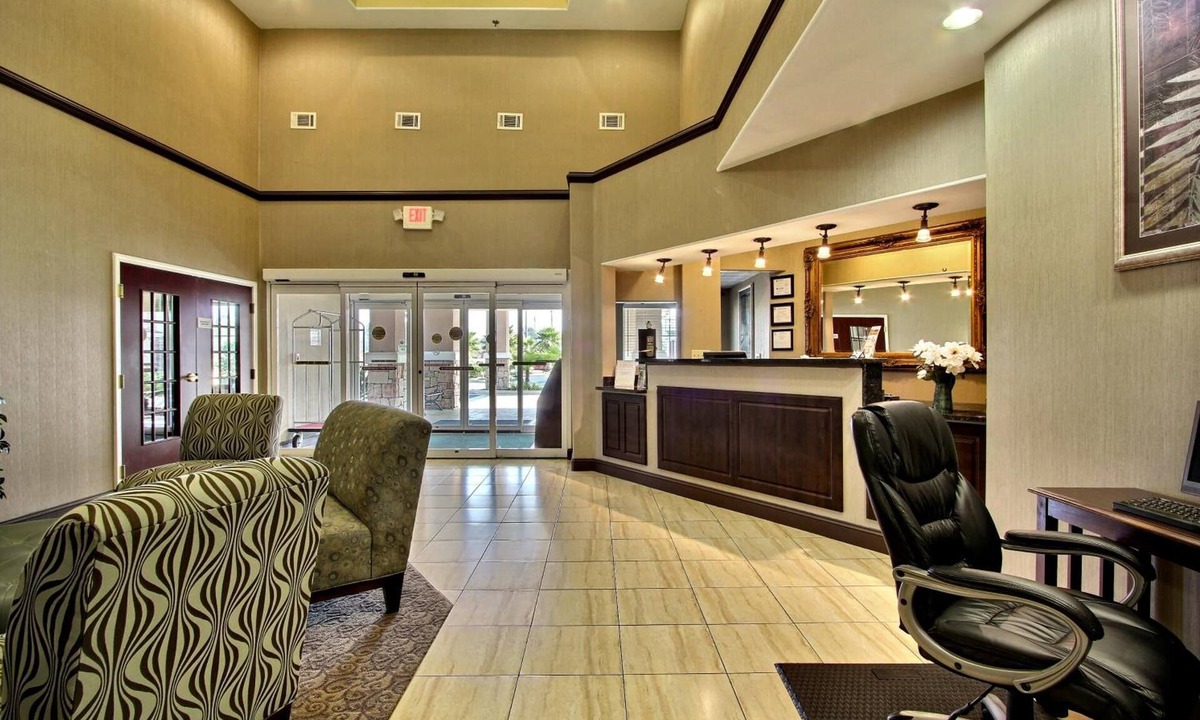 Pooler Hotel | Magnolia Inn & Suites Savannah Airport