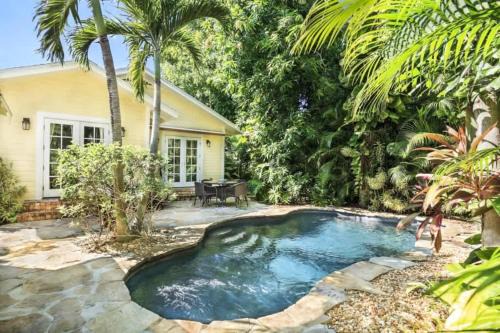 Flamingo Parks House | Mango Haus - Savor Tropical Living by a Lush Lagoon Pool