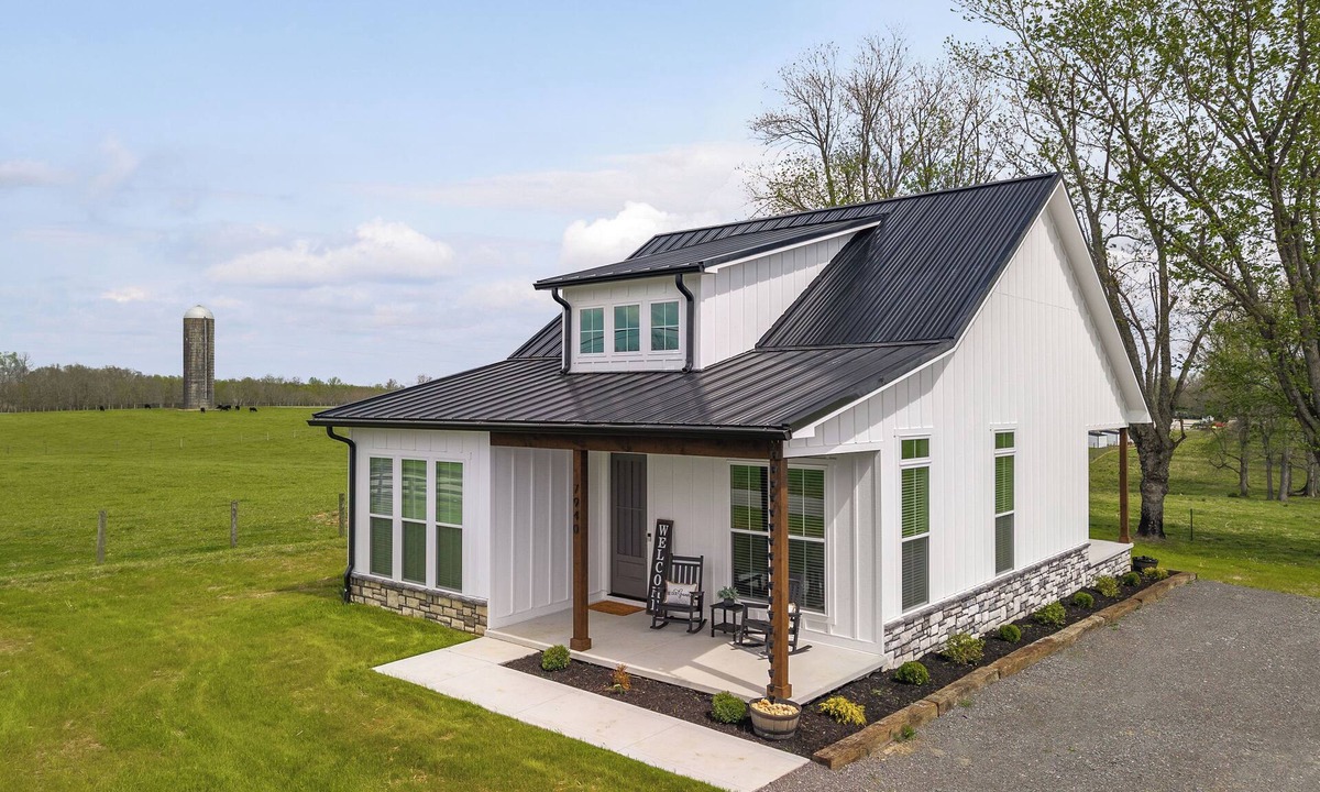 Baxter Other | Mary Ann’s Farmhouse – Charm & Comfort on the Farm