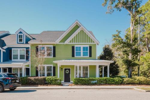 Bluffton House | Mary Margaret Cottage - Spacious 4 Bed Coastal Home, Historic Old Town Bluffton