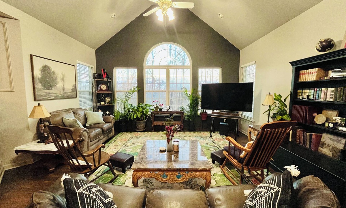 Grovetown House | Masters Getaway with golf simulator!