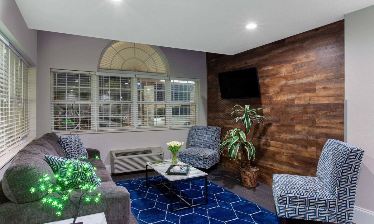 Augusta Hotel | Microtel Inn & Suites by Wyndham Augusta/Riverwatch