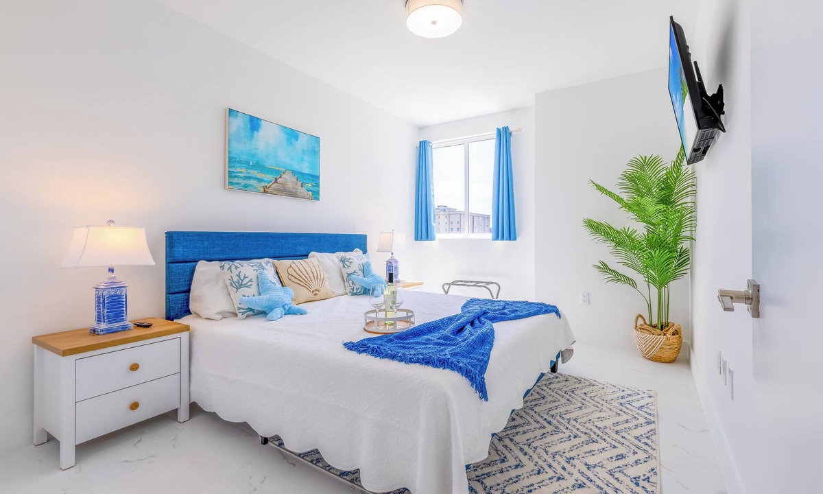 Parkside Apartment | Modern 1BR Apt in Hollywood, FL – 5 Mins to Beach, W/Pool, Gym, & Free Parking