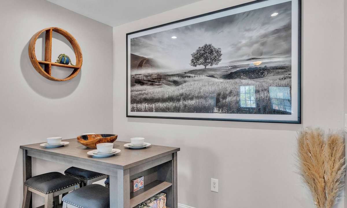 Winter Haven House | Modern Comfort, Pet Friendly, 2 King Beds