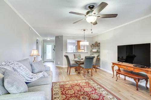 McCormick House | Modern McCormick Townhome on Lake Thurmond!