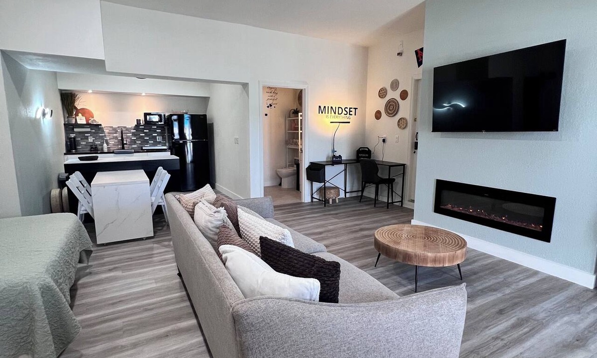 Port Saint Lucie Apartment | Modern Sports Retreat/Private Patio Near PGA & Sports