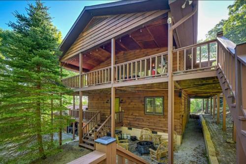 Cullowhee House | Mountain-View Retreat w Fire Pit EV Charger