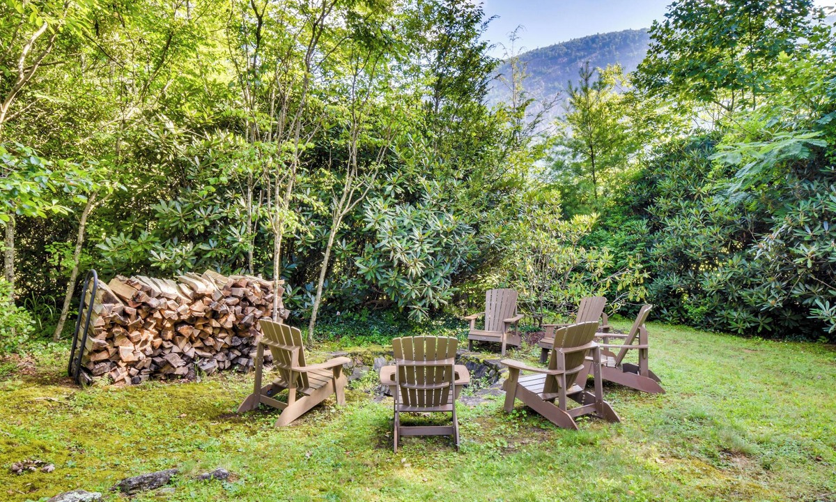 Highlands House | Mountain Views: Luxe Highlands Mansion on 6 Acres