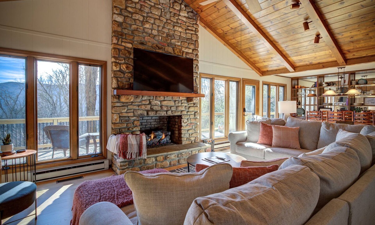 Seven Devils House | Mtn Retreat with Fireplace, Views, and Large Porch