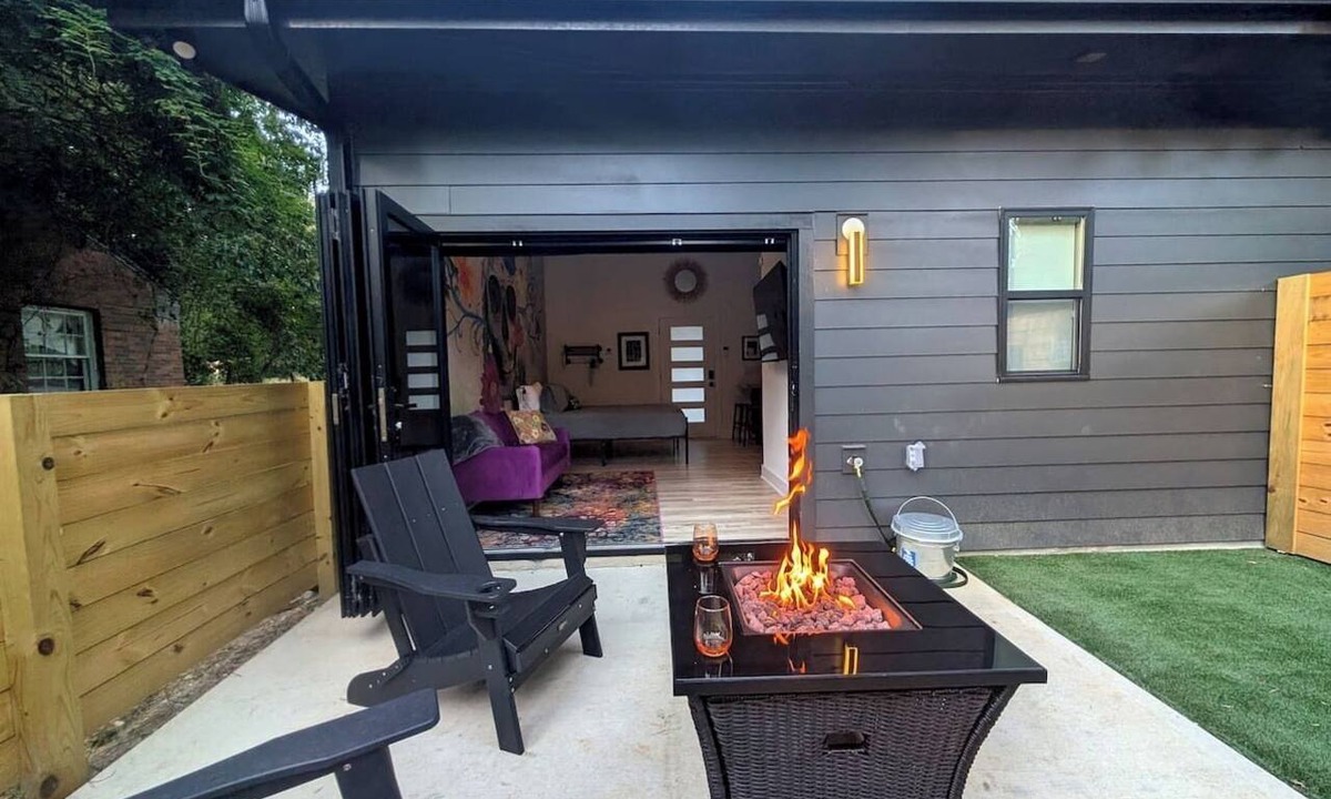 Southeast Raleigh House | Mural Mania - Fire pit, EV Charger!