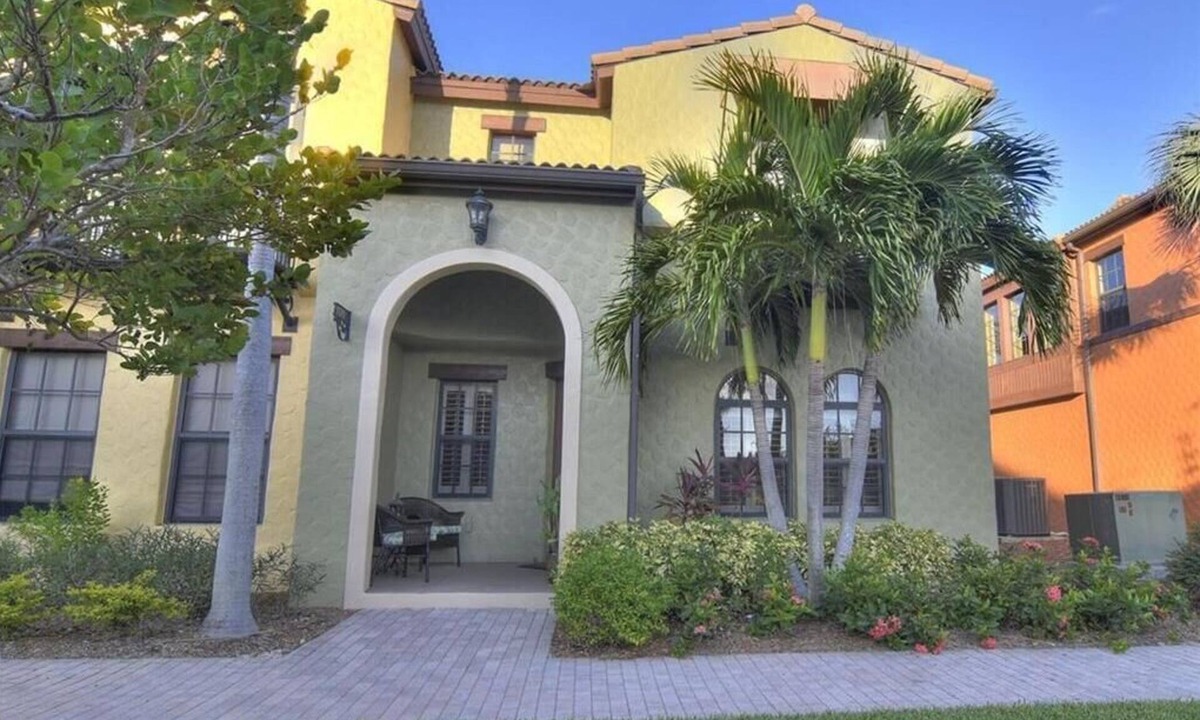 Ole House | Naples Lely Ole' Townhouse