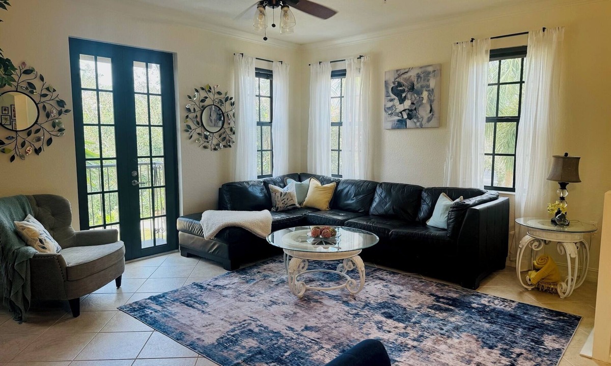 Ole House | Naples Resort-Luxury near Marco Island. Pickle, Pool, Golf & Beaches!
