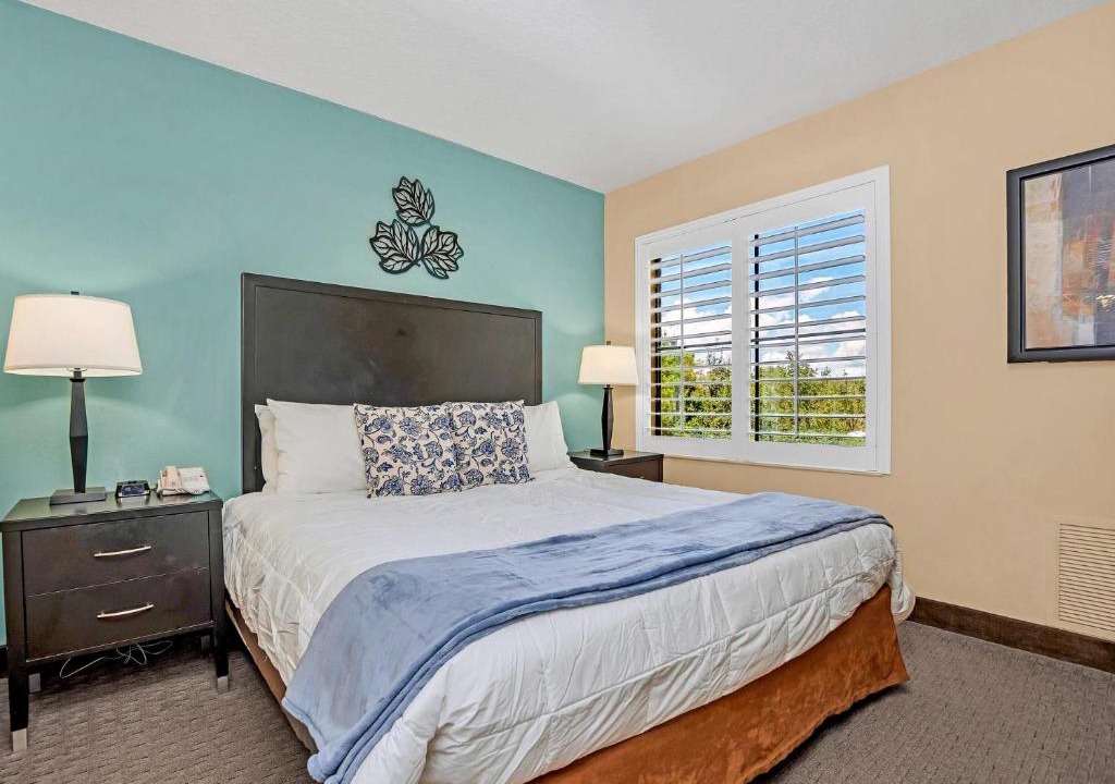 Florida Central Atlantic Coast Apartment | Near Disney- 1BR Suite with King Bed - Pool and Hot Tub!