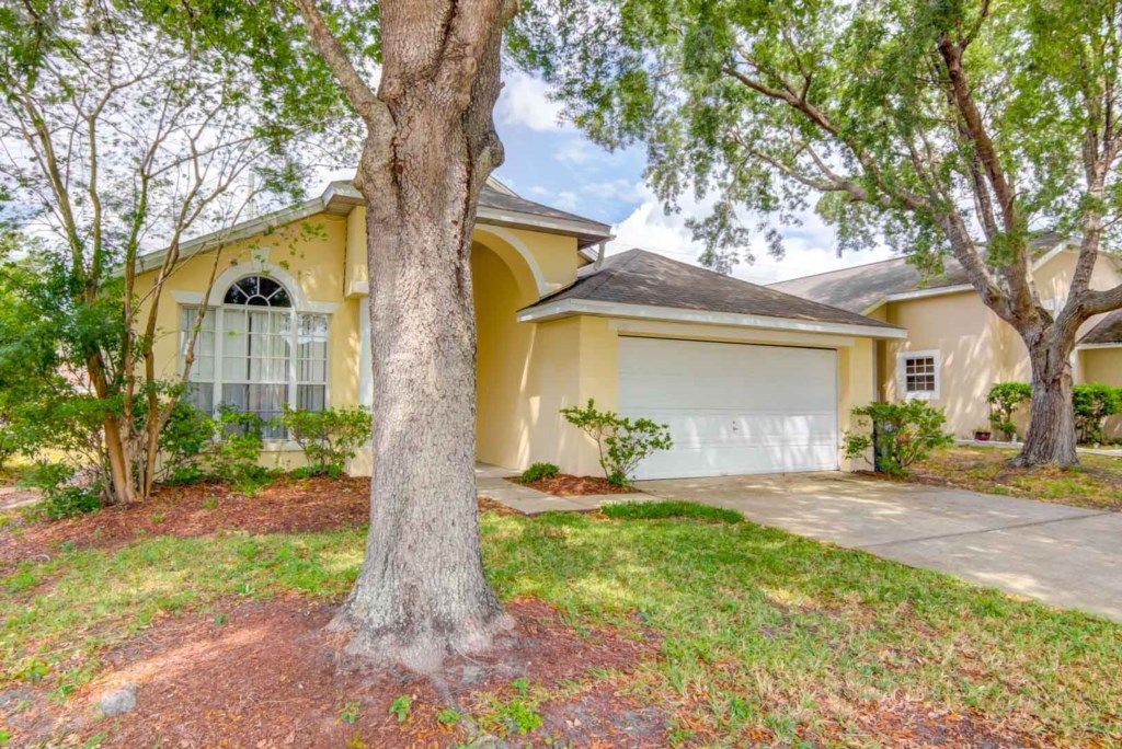 Creekside House | Near Disney – High Ceilings – Pool & Spa – 2 Living Rooms - Creekside