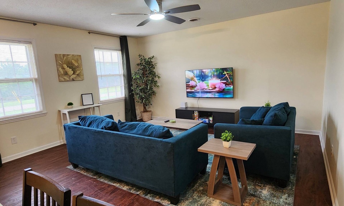 Boiling Springs House | Near Sherman College 2BR w/Wi-Fi + Washer/Dryer