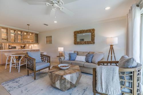 Saint Helena Island Villa | Newly Renovated John Fripp Villa- Pool Views, Beach Access