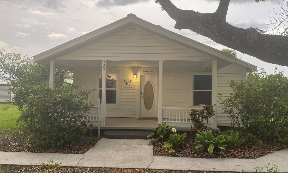 Doral Woods House | Nice 2-bedroom house with AC in charming Kissimmee