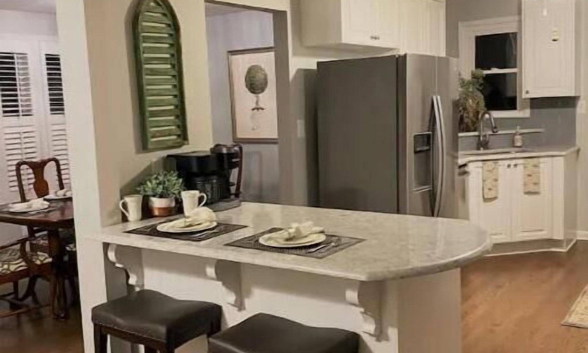 Aiken House | Nottingham Place-Near Bruce's Field/Golf/Tennis - Guest Favorite