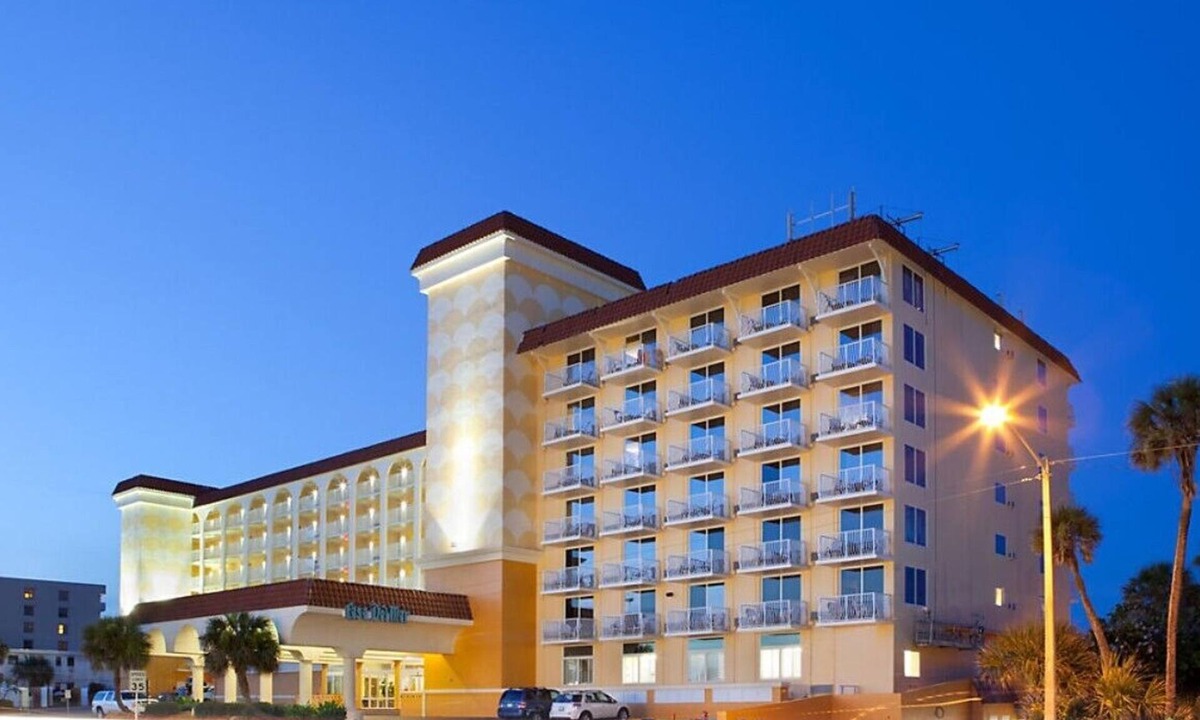Ellinor Heights Resort | OCEANFRONT -2 Bdrm w/balconies, Casa Del Mar, Ormond Beach, 10miles fr Daytona