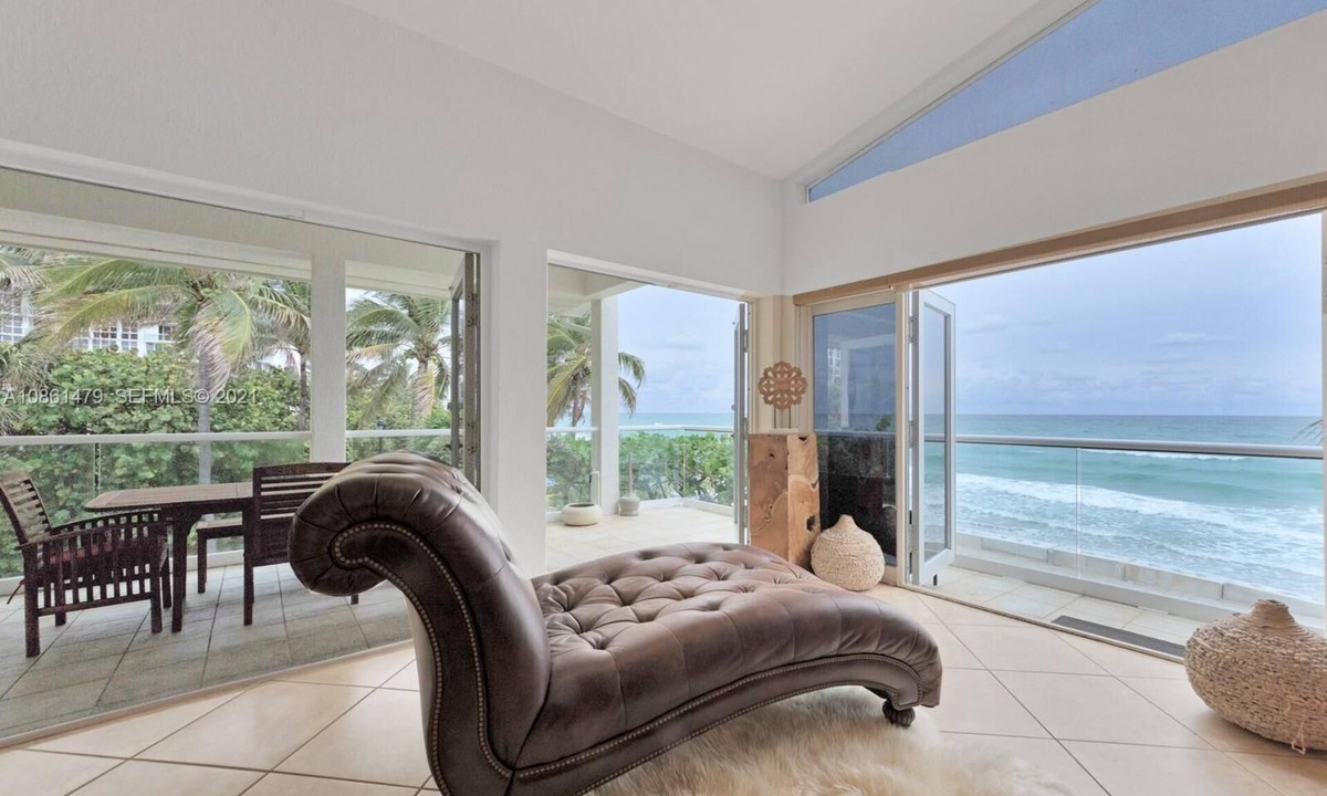 North Beach House | Oceanfront Luxury Villa 5BR/4BA Beach Access