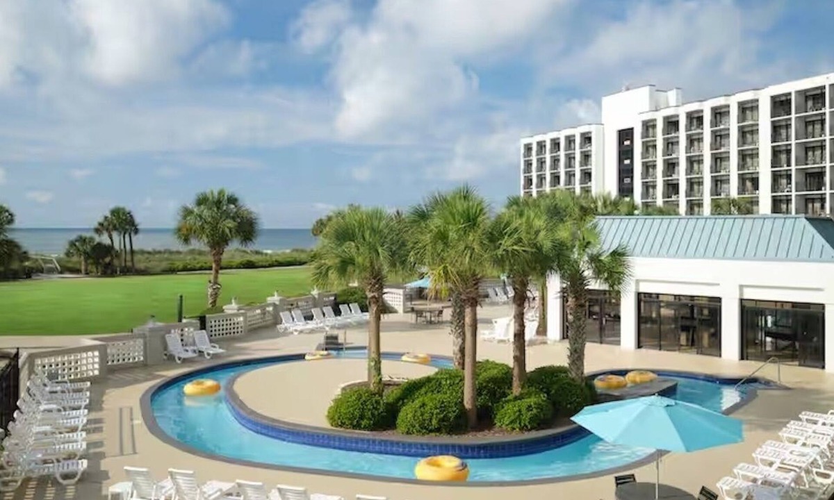 Myrtle Beach Hotel | Oceanfront resort steps from the beach! DoubleTree Resort by Hilton Myrtle Beach