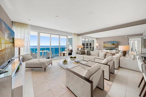 South Beach Apartment | Oceanview Private Residence at 1 Hotel and Homes - PH1718