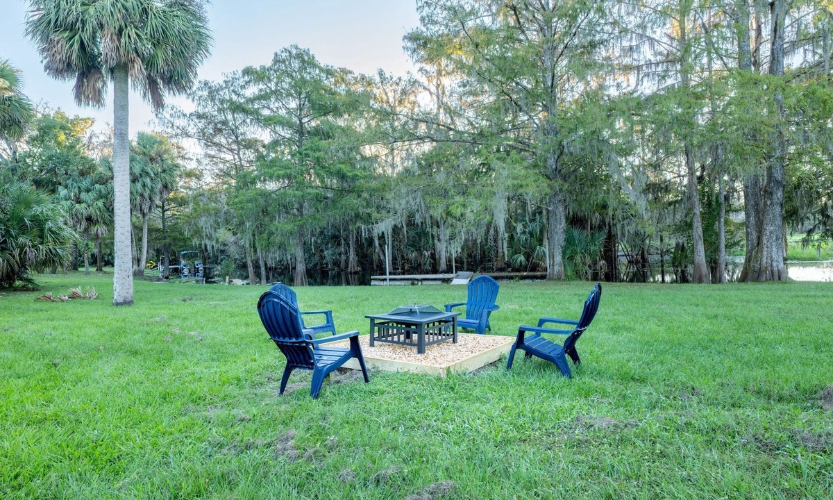 Osteen House | Orlando Area Riverfront Retreat – Private Pool, EV