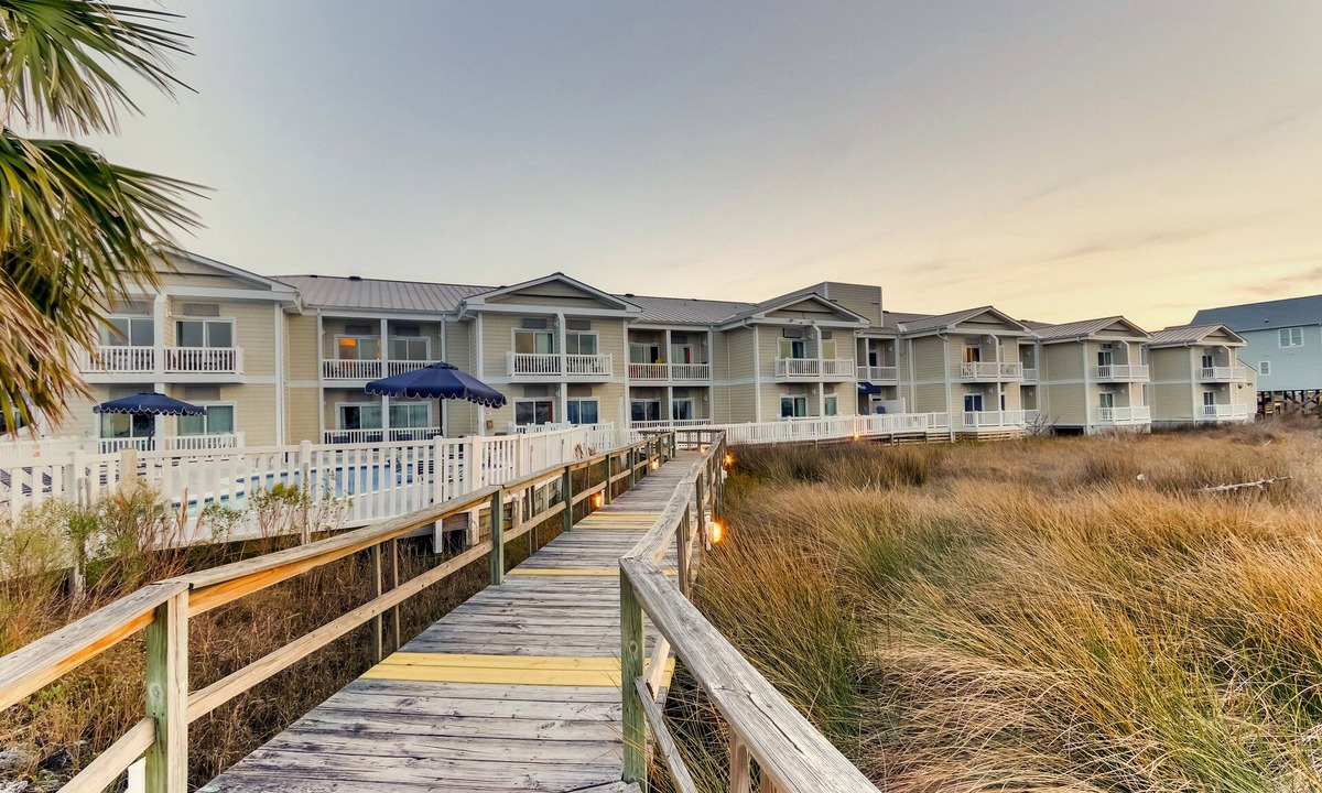Atlantic Beach Hotel | Palm Suites Trademark Collection by Wyndham