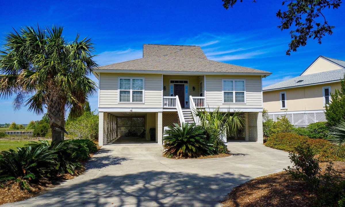 Oceanmarsh Subdivision House | Paradise on Nautical Watch *Pool Just Steps Away*