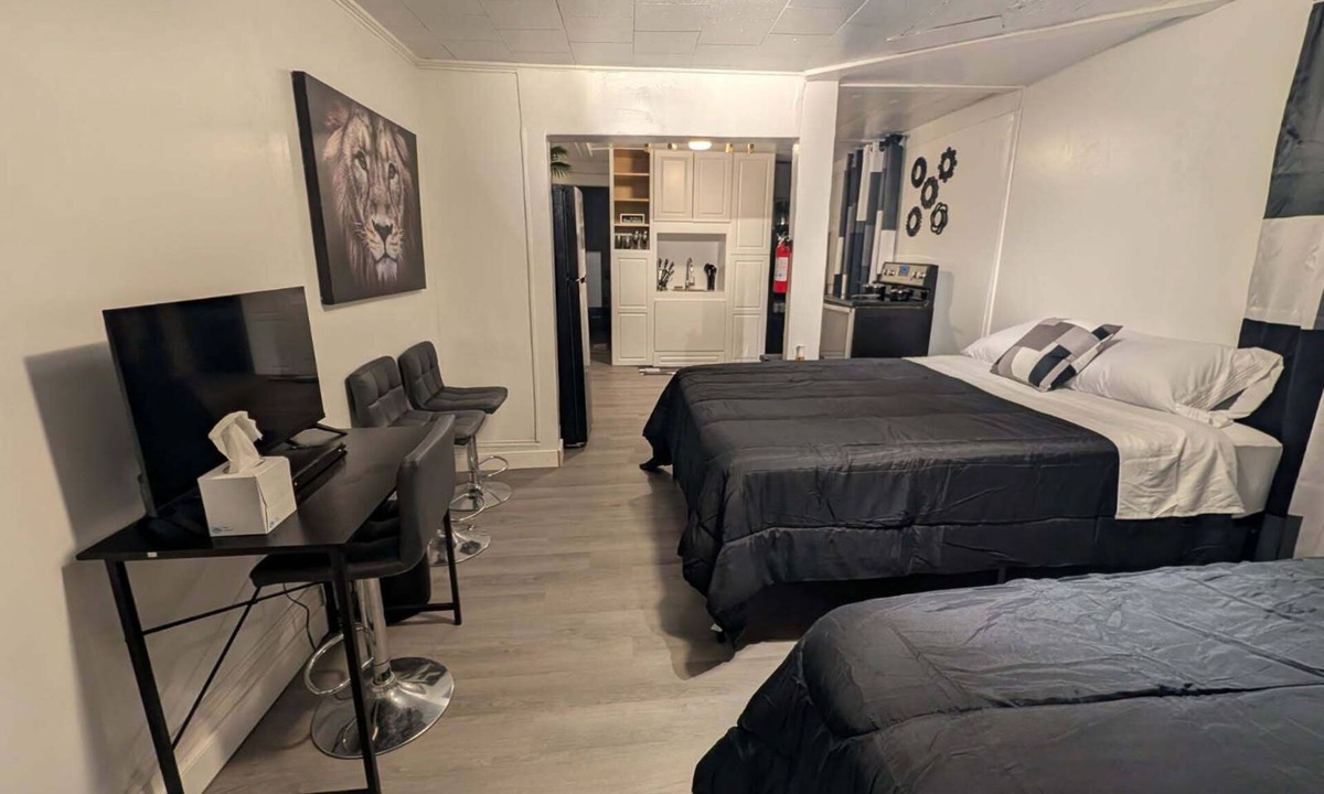 Fayetteville House | Peaceful 2-bedroom house in Fayetteville perfect for relaxing stays