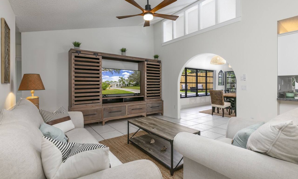 Jensen Beach House | Peaceful and Spacious Pool home in Jensen Beach! RV-Boat Prkg-Fenced Yrd