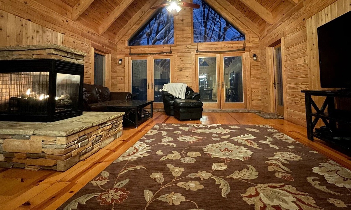 Sunset Cabin | Peaceful Cabin near Table Rock and Caesars Head State Parks