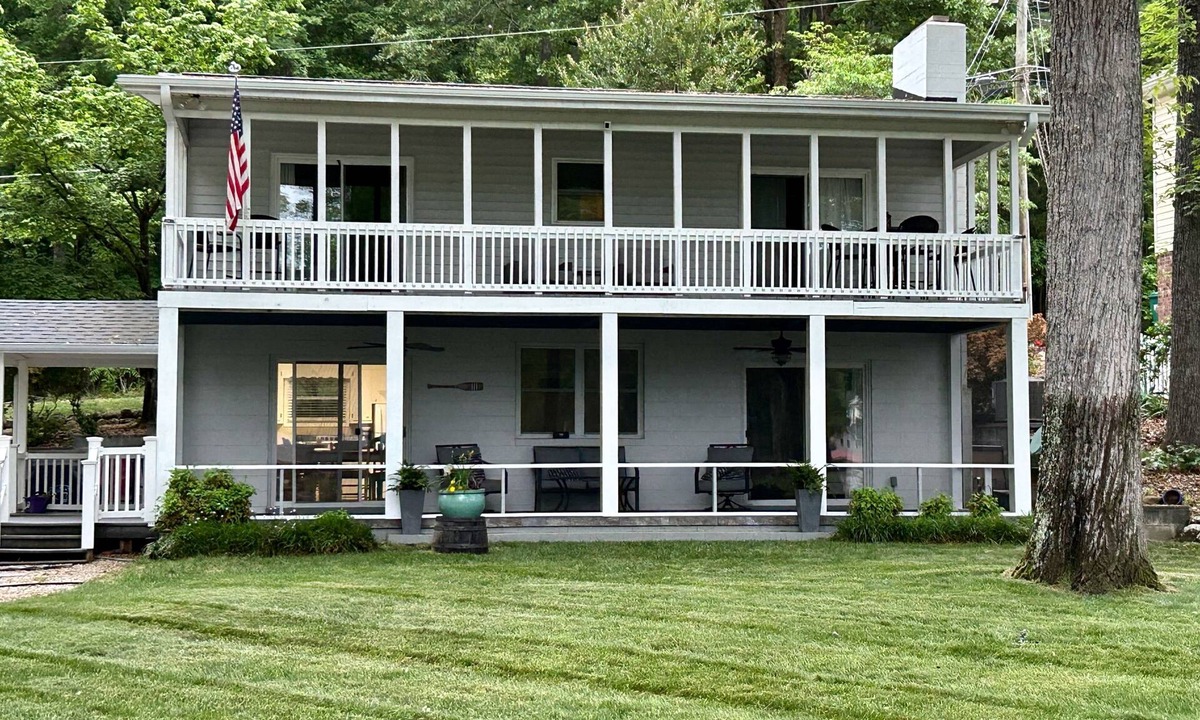Norwood House | Peaceful Cove, Fishing, Level Yard, Family Gathering, Fire pit, Large Parking