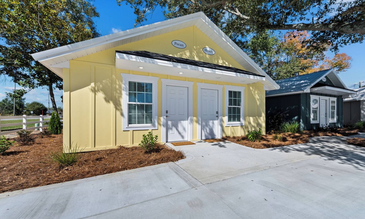 Reidsville Cottage | "Pecan" Cottage Reidsville Georgia