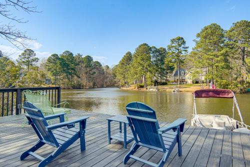 Olivia House | Pedal Pontoon & Movie Room! Lakefront Family Home