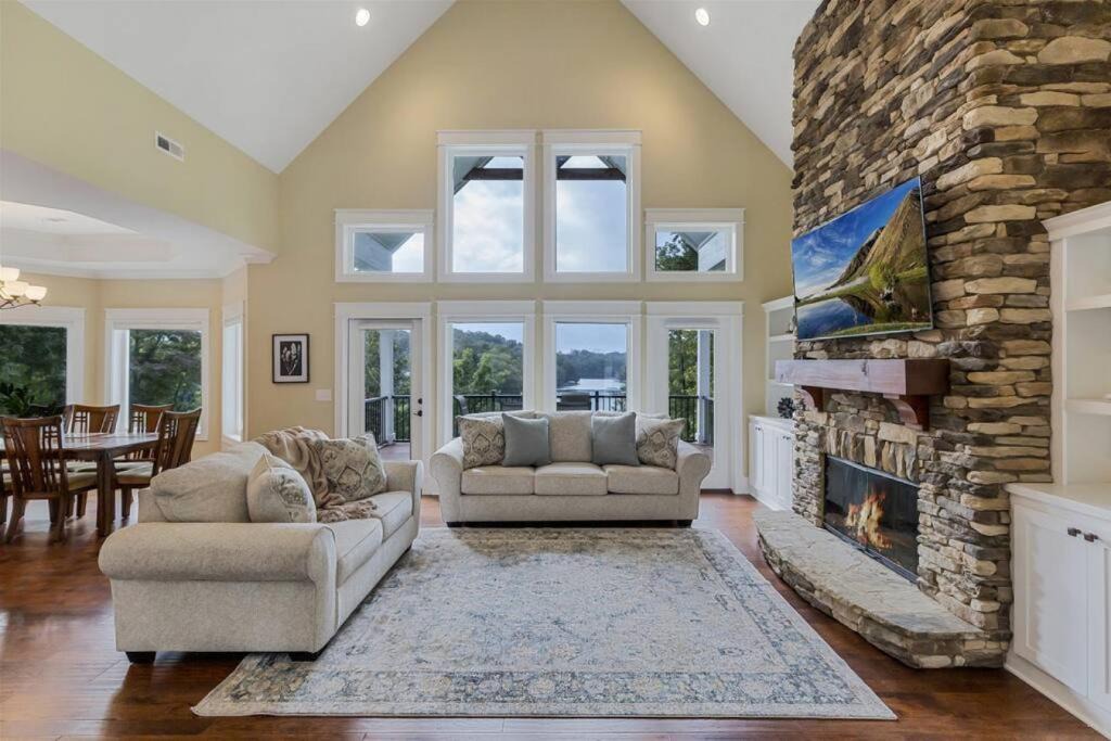 West Union House | Peninsula Rd - Sunset View Over Lake Keowee