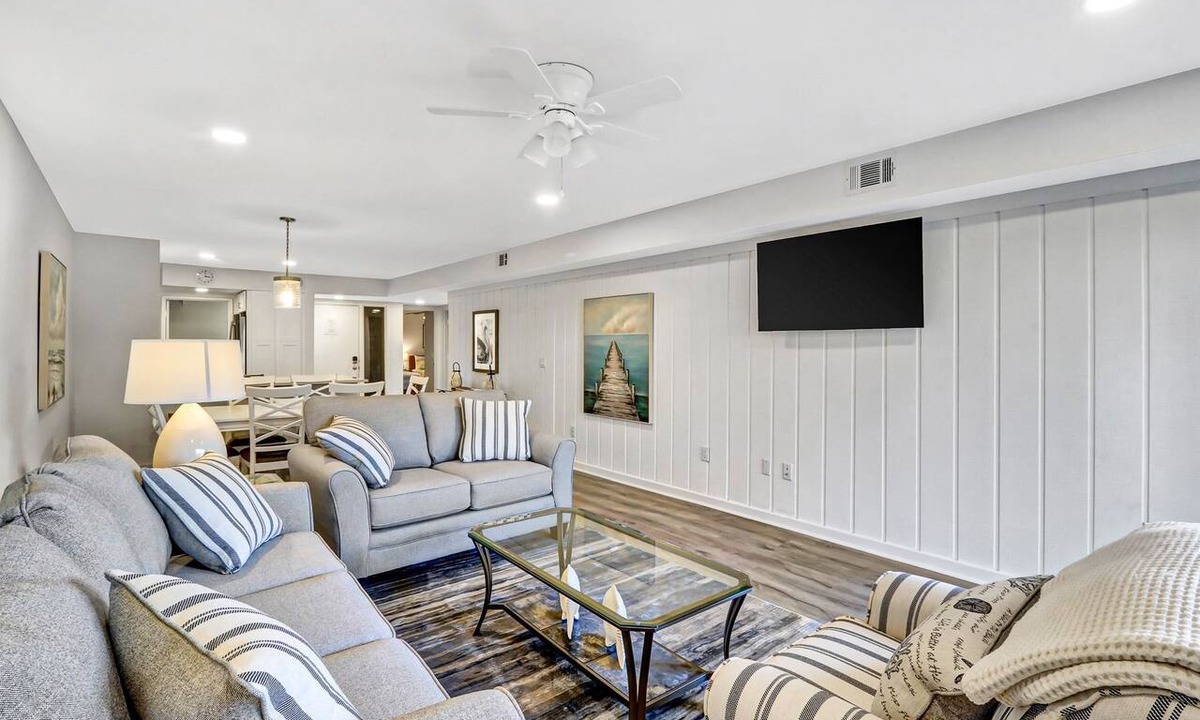 Sea Pines Condo | Pet-Friendly Villa w/Views of the 9th Fairway at Atlantic Dunes!