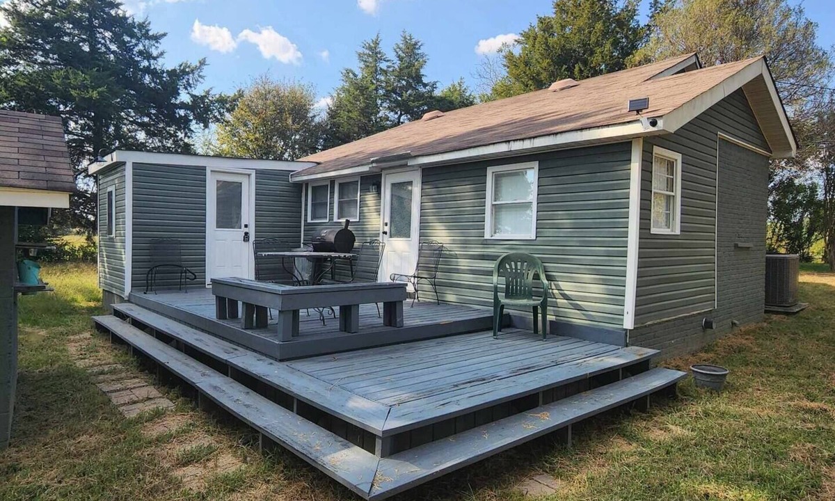 Counce House | Pickwick Getaway in the Groves 7th NT Free!
