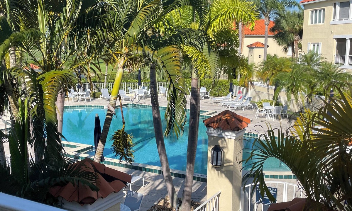 St. David's Island Condo | Pied-à-Terre in quaint Vero Beach, Fl including Private Club Membership