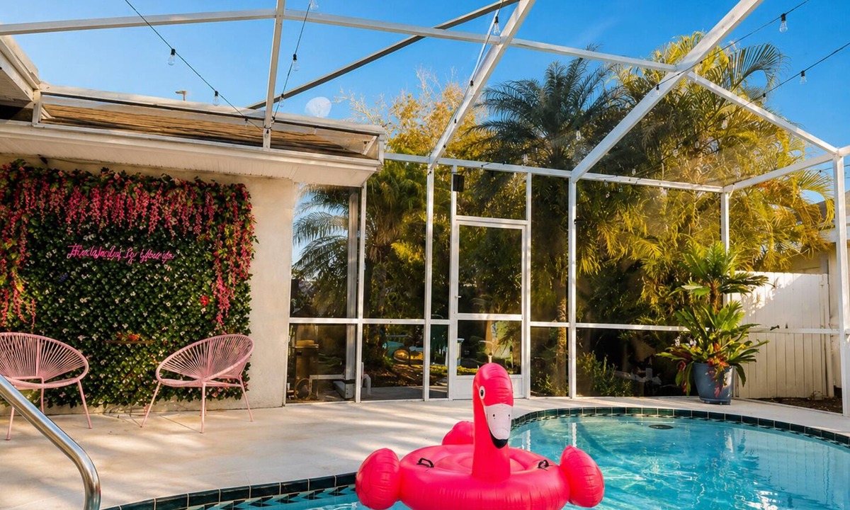 Lutz House | Pool Home w/Backyard Oasis Tampa Sleeps 8