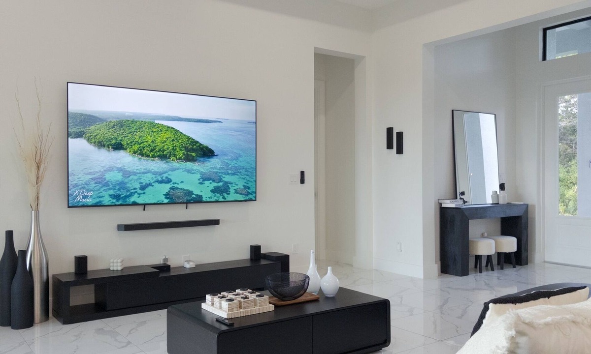 Port Charlotte House | Port Charlotte Modern Escape - Canal-Front Villa