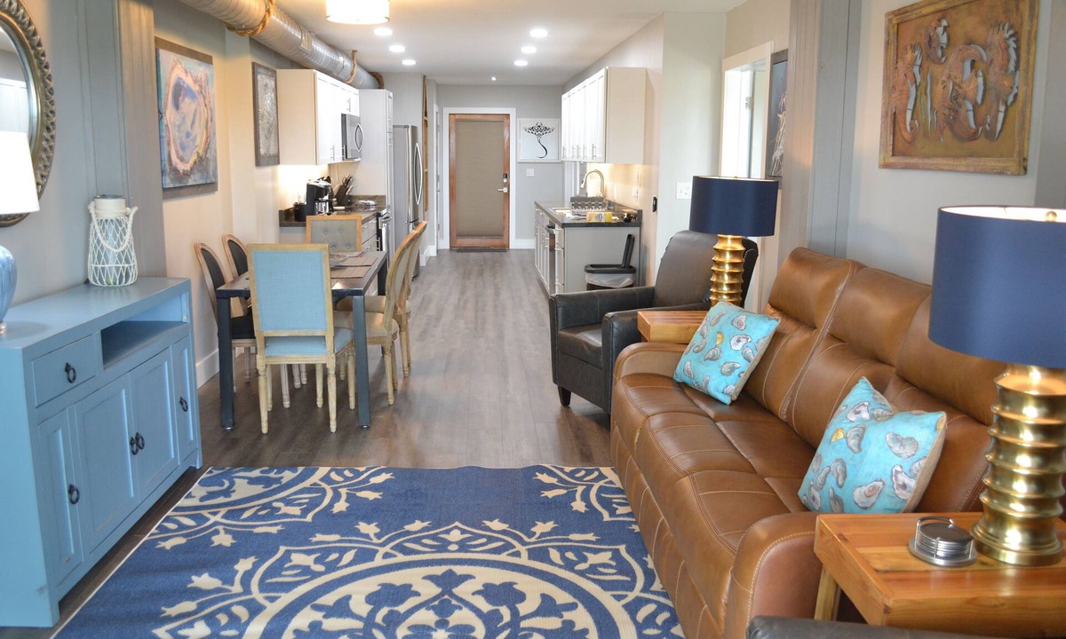 Sunbury Villa | Portside Cabin @ Sunbury Shipwatch