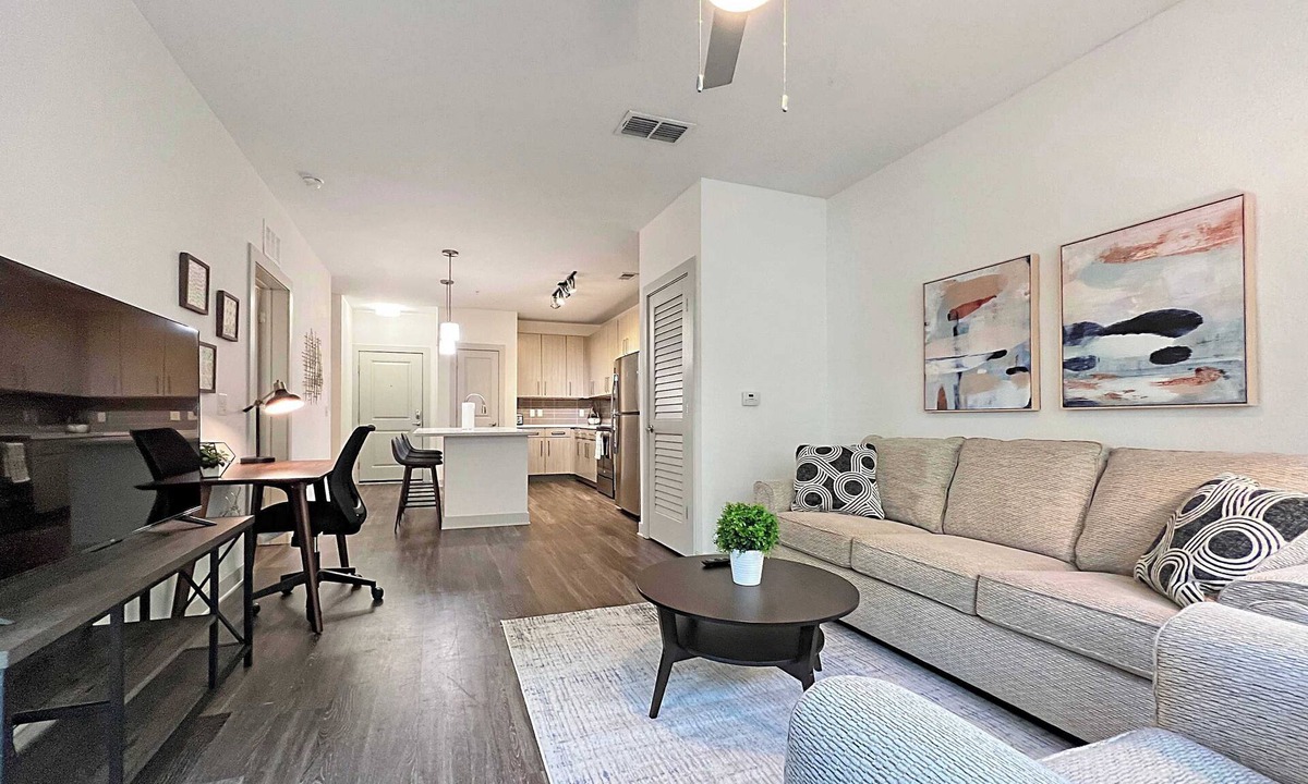 Carver City - Lincoln Gardens Apartment | Prime Tampa Living with Lush Courtyard Views!