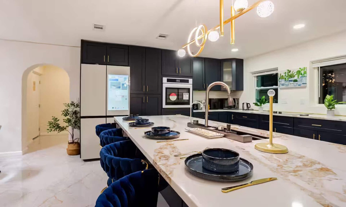 Shore Acres House | Private Pool House Oasis Near Beaches in St. Pete.